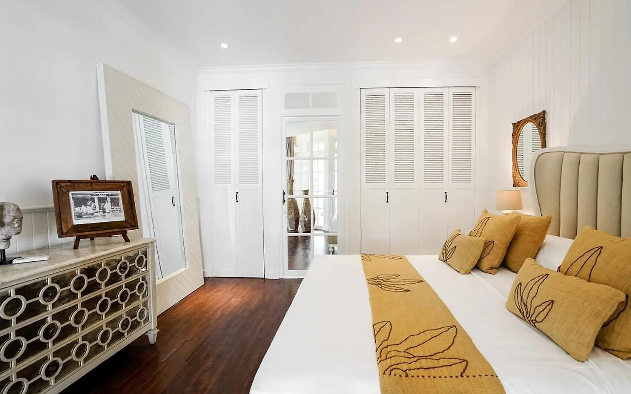 Villa Symphony White By Balisuperhost Ουμπούντ