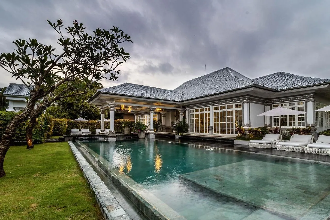 Villa Symphony White By Balisuperhost Ουμπούντ