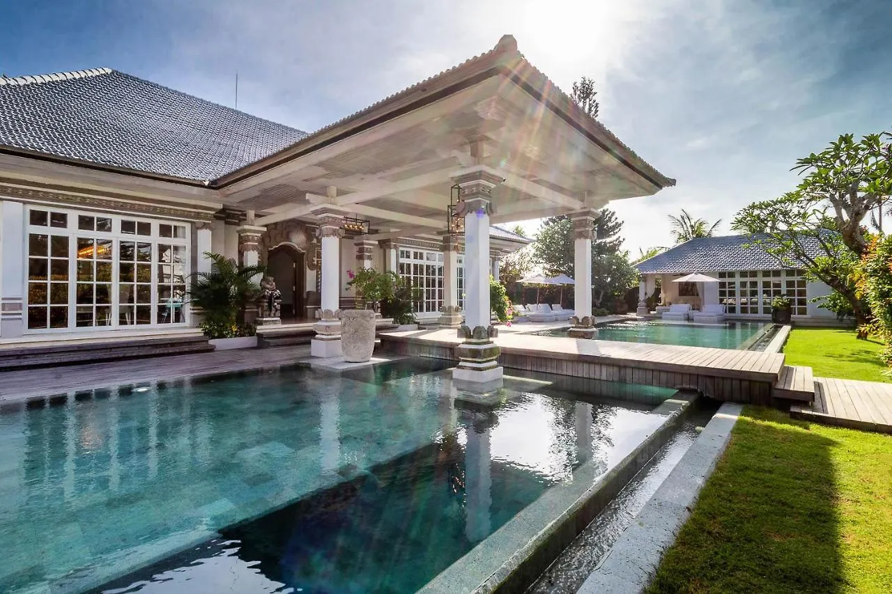 Villa Symphony White By Balisuperhost Ουμπούντ